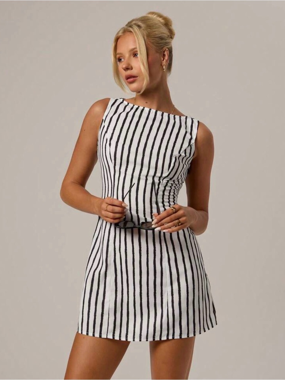 Forever 21 Black & White Striped Sleeveless Mini Dress